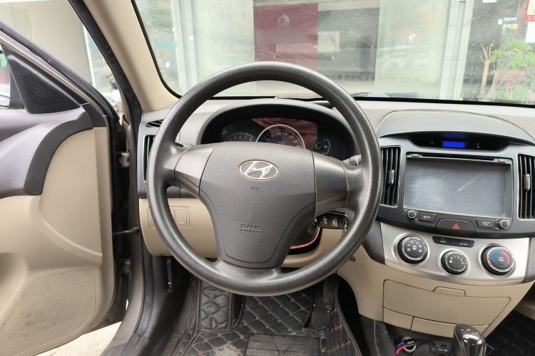 Used Hyundai Celesta 2011 1.6L Automatic Comfort Edition Steering Wheel