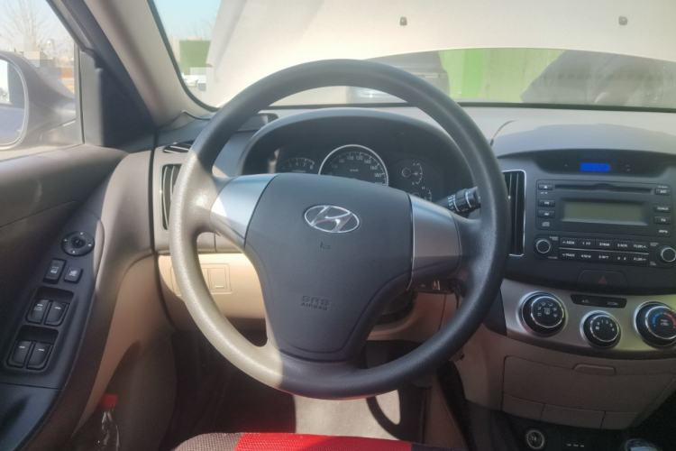 Used Hyundai Celesta 2011 1.6L Manual Comfort Edition Steering Wheel