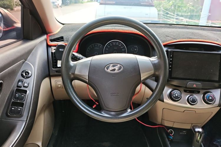 Used Hyundai Celesta 2011 1.6L Automatic Comfort Edition Steering Wheel