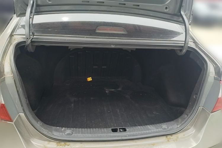 Used Hyundai Celesta 2011 1.6L Automatic Comfort Edition Trunk