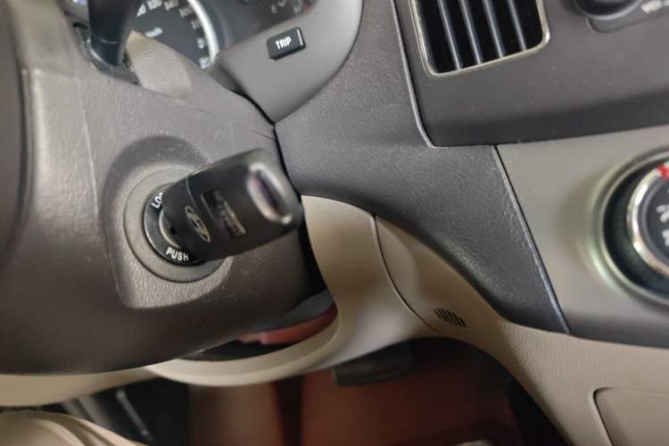 Used Hyundai Celesta 2011 1.6L Automatic Comfort Edition Vehicle Key