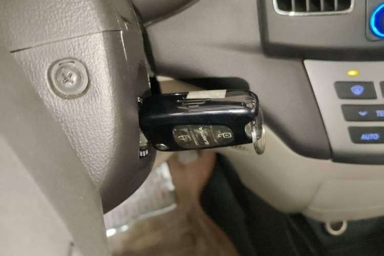 Used Hyundai Celesta 2011 1.6L Automatic Luxury Version Vehicle Key