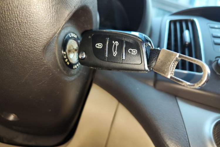Used Hyundai Celesta 2011 1.6L Manual Luxury Model Vehicle Key