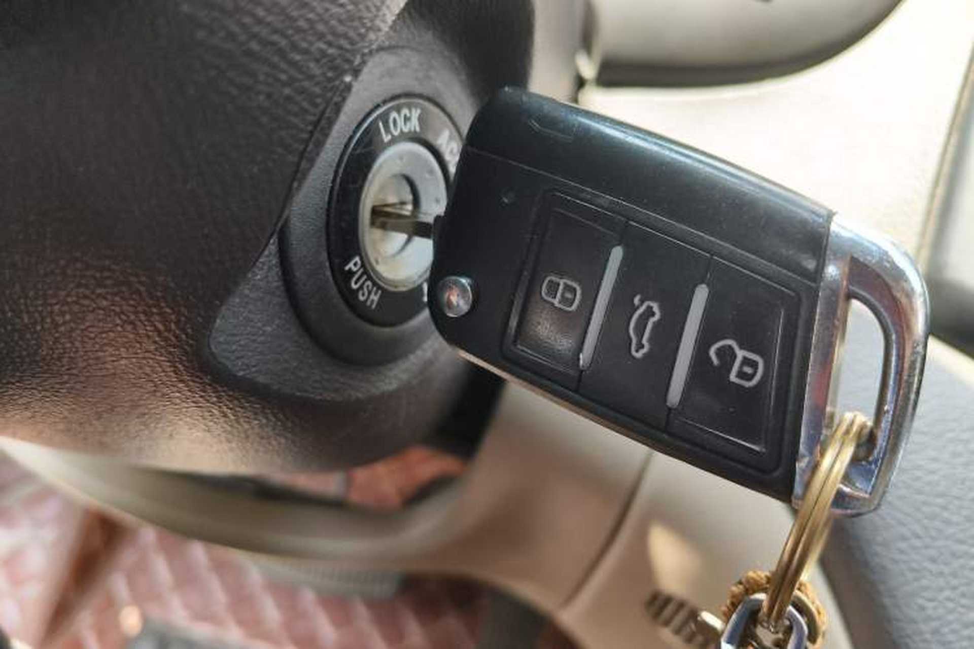 Used Hyundai Celesta 2011 1.6L Automatic Comfort Edition Vehicle Key