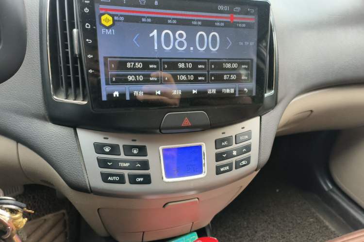 Used Hyundai Celesta 2011 1.6L Automatic Luxury Version Audio And AC Panel