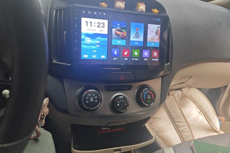 Used Hyundai Celesta 2011 1.6L Manual Comfort Edition Audio And AC Panel