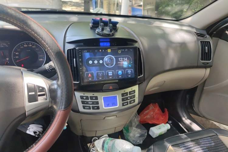 Used Hyundai Celesta 2011 1.6L Automatic Luxury Version Audio And AC Panel