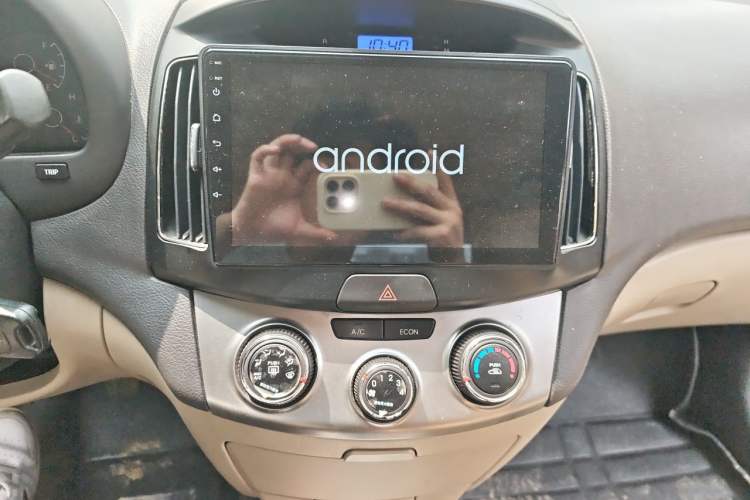 Used Hyundai Celesta 2011 1.6L Manual Comfort Edition Audio And AC Panel