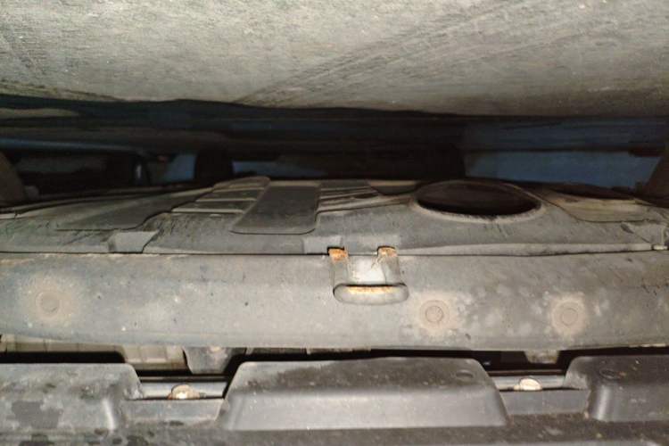 Used Hyundai Celesta 2011 1.6L Automatic Comfort Edition Chassis Front
