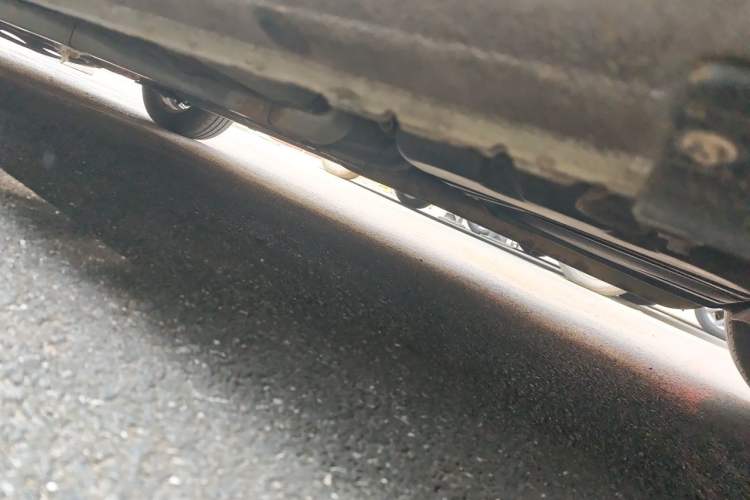 Used Hyundai Celesta 2011 1.6L Manual Comfort Edition Chassis Rear Left