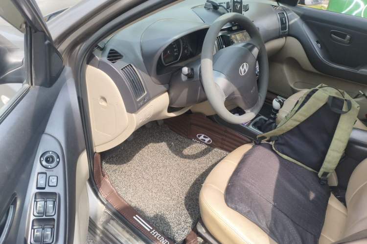 Used Hyundai Celesta 2011 1.6L Manual Comfort Edition Driver Seat