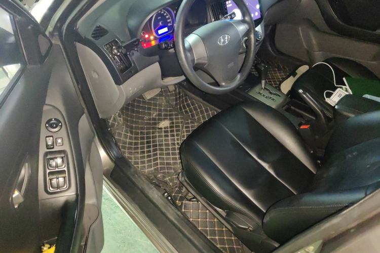 Used Hyundai Celesta 2011 1.6L Automatic Comfort Edition Driver Seat