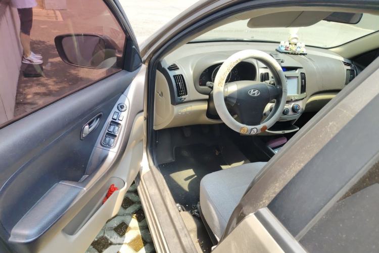 Used Hyundai Celesta 2011 1.6L Manual Comfort Edition Driver Seat