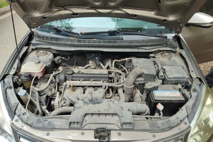 Used Hyundai Celesta 2011 1.6L Automatic Luxury Version Engine Bay