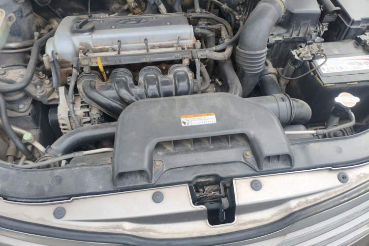 Used Hyundai Celesta 2011 1.6L Manual Comfort Edition Engine Bay
