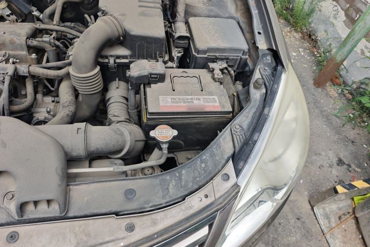 Used Hyundai Celesta 2011 1.6L Manual Luxury Model Engine Bay Left