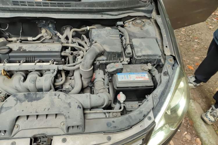 Used Hyundai Celesta 2011 1.6L Automatic Luxury Version Engine Bay Left