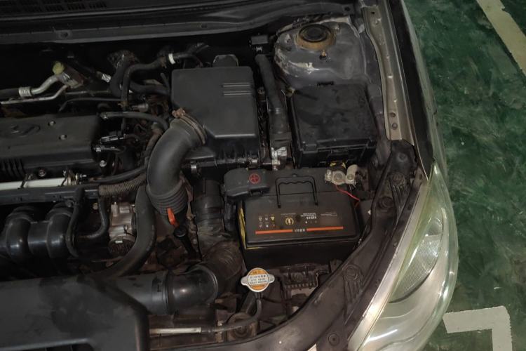 Used Hyundai Celesta 2011 1.6L Automatic Comfort Edition Engine Bay Left