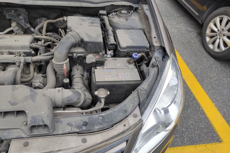 Used Hyundai Celesta 2011 1.6L Automatic Comfort Edition Engine Bay Left