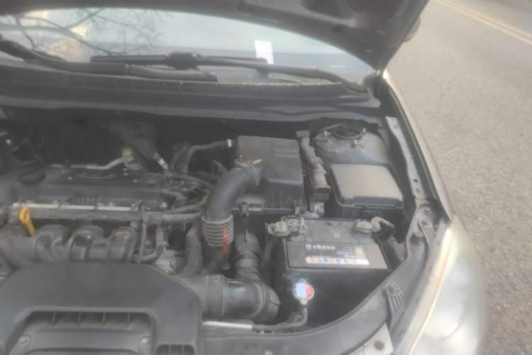 Used Hyundai Celesta 2011 1.6L Automatic Luxury Version Engine Bay Left