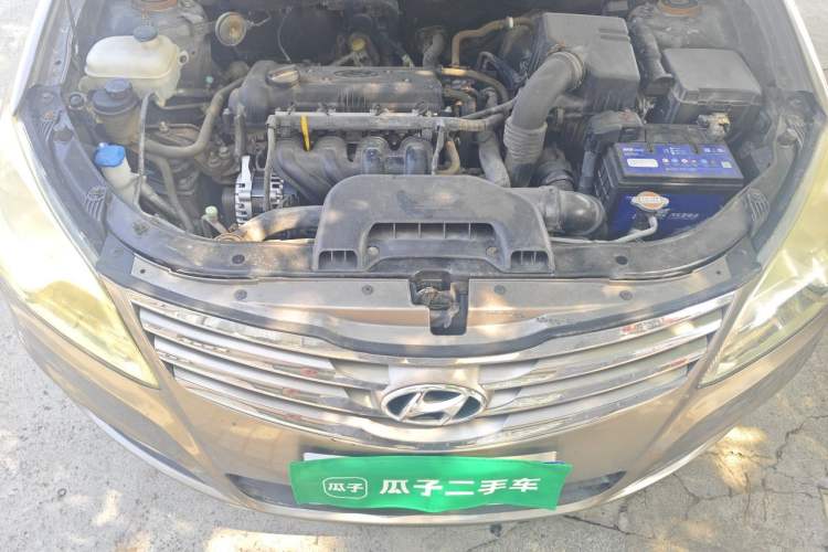 Used Hyundai Celesta 2011 1.6L Manual Comfort Edition Engine Bay