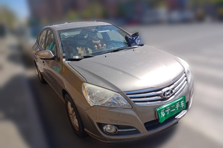 Used Hyundai Celesta 2011 1.6L Manual Luxury Model Front Right 45 Deg