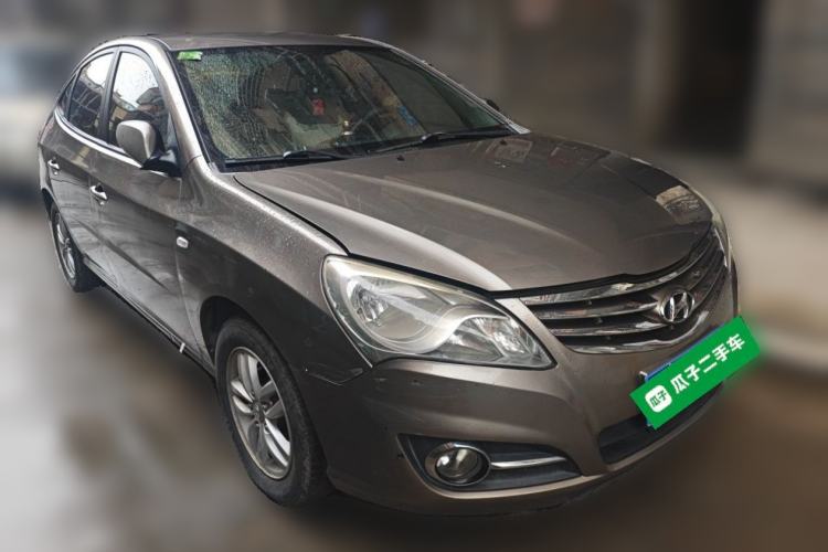 Used Hyundai Celesta 2011 1.6L Manual Comfort Edition Front Right 45 Deg