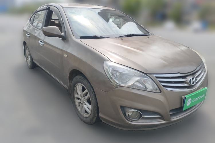 Used Hyundai Celesta 2011 1.6L Manual Comfort Edition Front Right 45 Deg