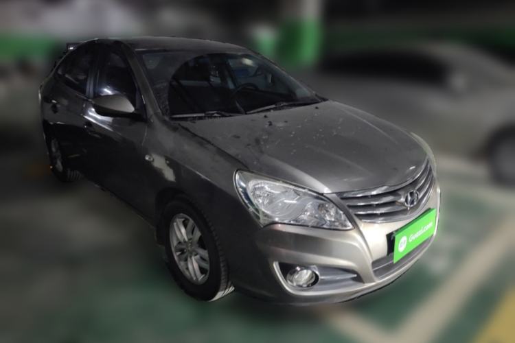 Used Hyundai Celesta 2011 1.6L Automatic Comfort Edition Front Right 45 Deg