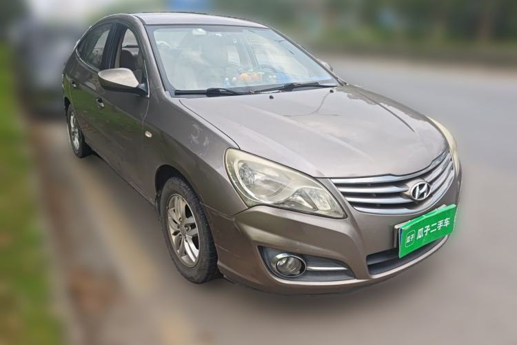 Used Hyundai Celesta 2011 1.6L Manual Comfort Edition Front Right 45 Deg