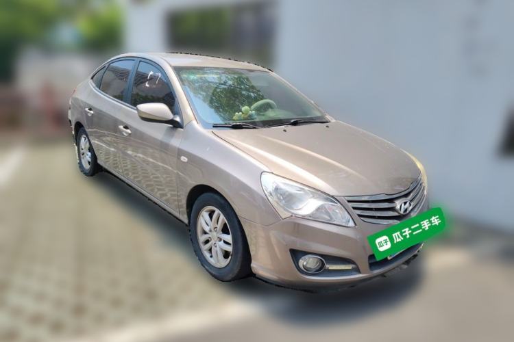 Used Hyundai Celesta 2011 1.6L Manual Comfort Edition Front Right 45 Deg