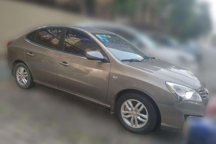 Used Hyundai Celesta 2011 1.6L Automatic Comfort Edition Front Right 45 Deg