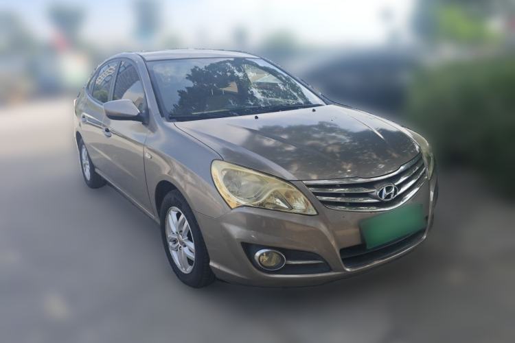 Used Hyundai Celesta 2011 1.6L Manual Comfort Edition Front Right 45 Deg