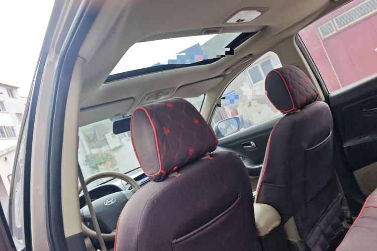 Used Hyundai Celesta 2011 1.6L Manual Luxury Model Headliner