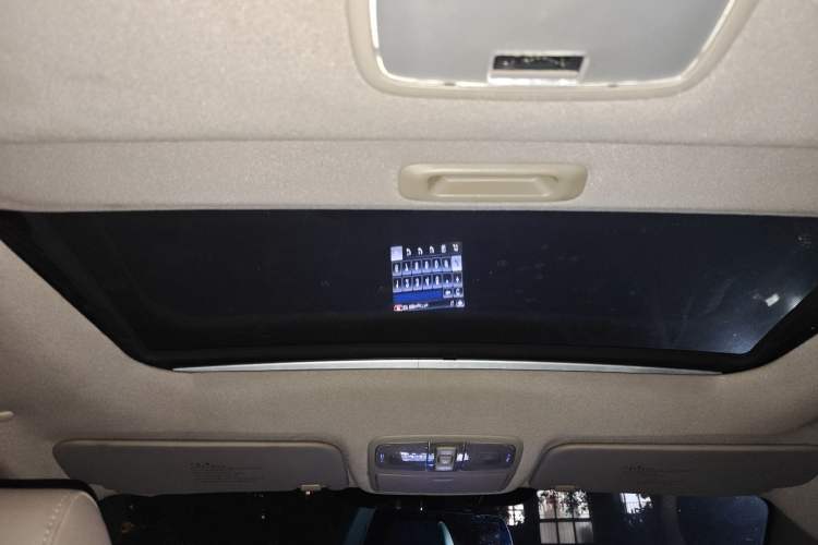 Used Hyundai Celesta 2011 1.6L Automatic Luxury Version Headliner