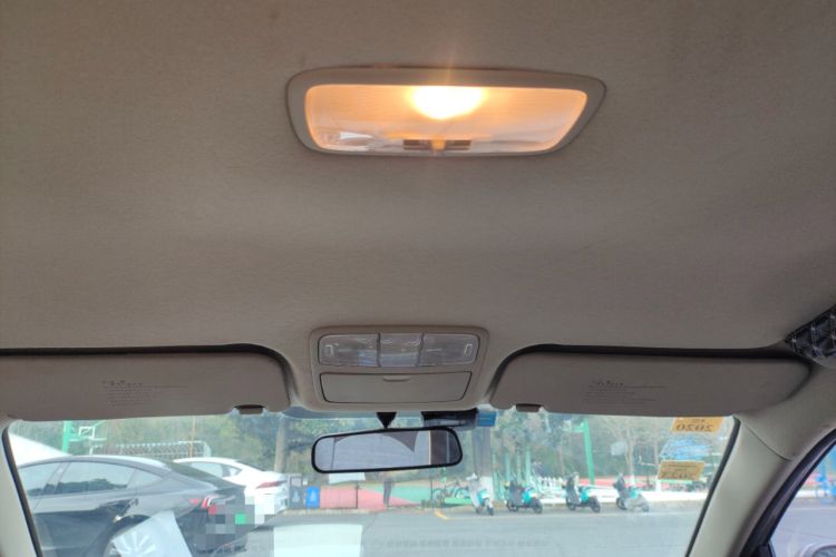 Used Hyundai Celesta 2011 1.6L Automatic Comfort Edition Headliner