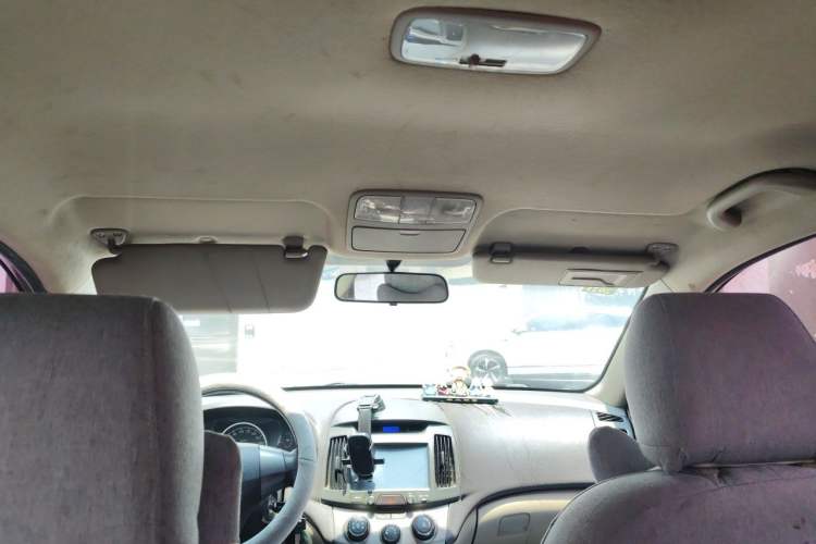 Used Hyundai Celesta 2011 1.6L Manual Comfort Edition Headliner