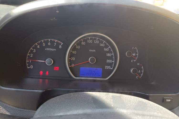 Used Hyundai Celesta 2011 1.6L Manual Luxury Model Instrument Cluster