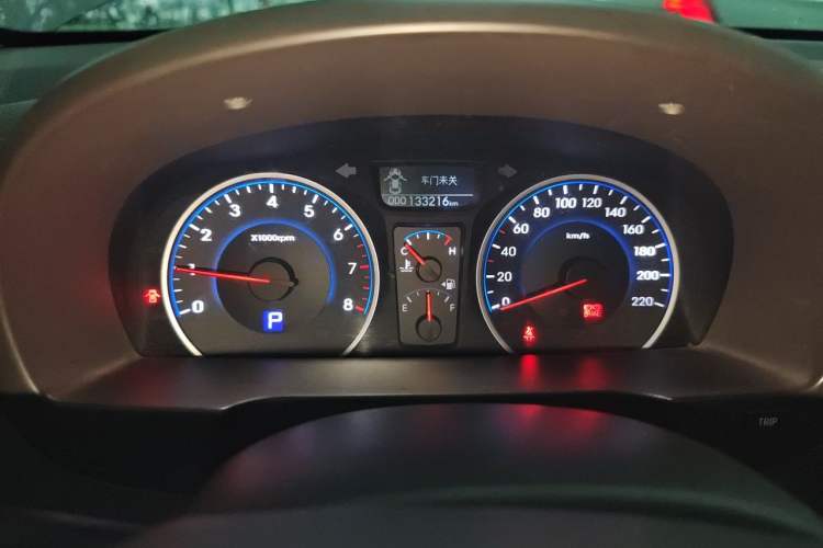 Used Hyundai Celesta 2011 1.6L Automatic Luxury Version Instrument Cluster