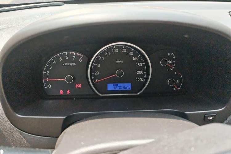 Used Hyundai Celesta 2011 1.6L Manual Comfort Edition Instrument Cluster