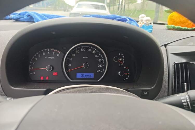 Used Hyundai Celesta 2011 1.6L Manual Comfort Edition Instrument Cluster