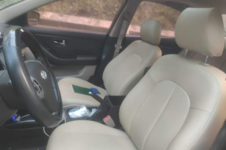 Used Hyundai Celesta 2011 1.6L Automatic Luxury Version Left Front Seat
