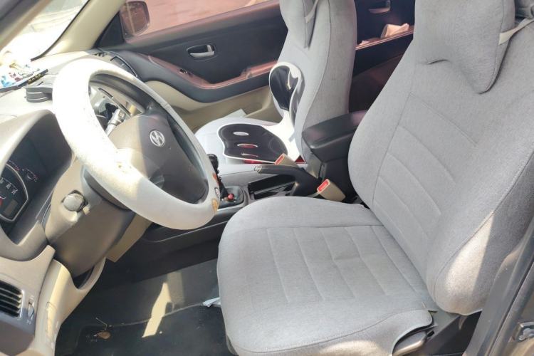 Used Hyundai Celesta 2011 1.6L Manual Comfort Edition Left Front Seat