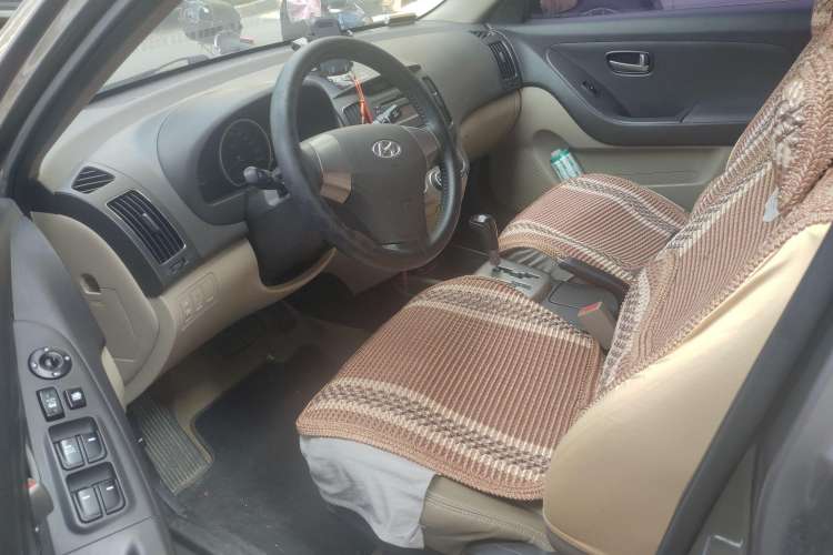 Used Hyundai Celesta 2011 1.6L Automatic Comfort Edition Left Front Seat