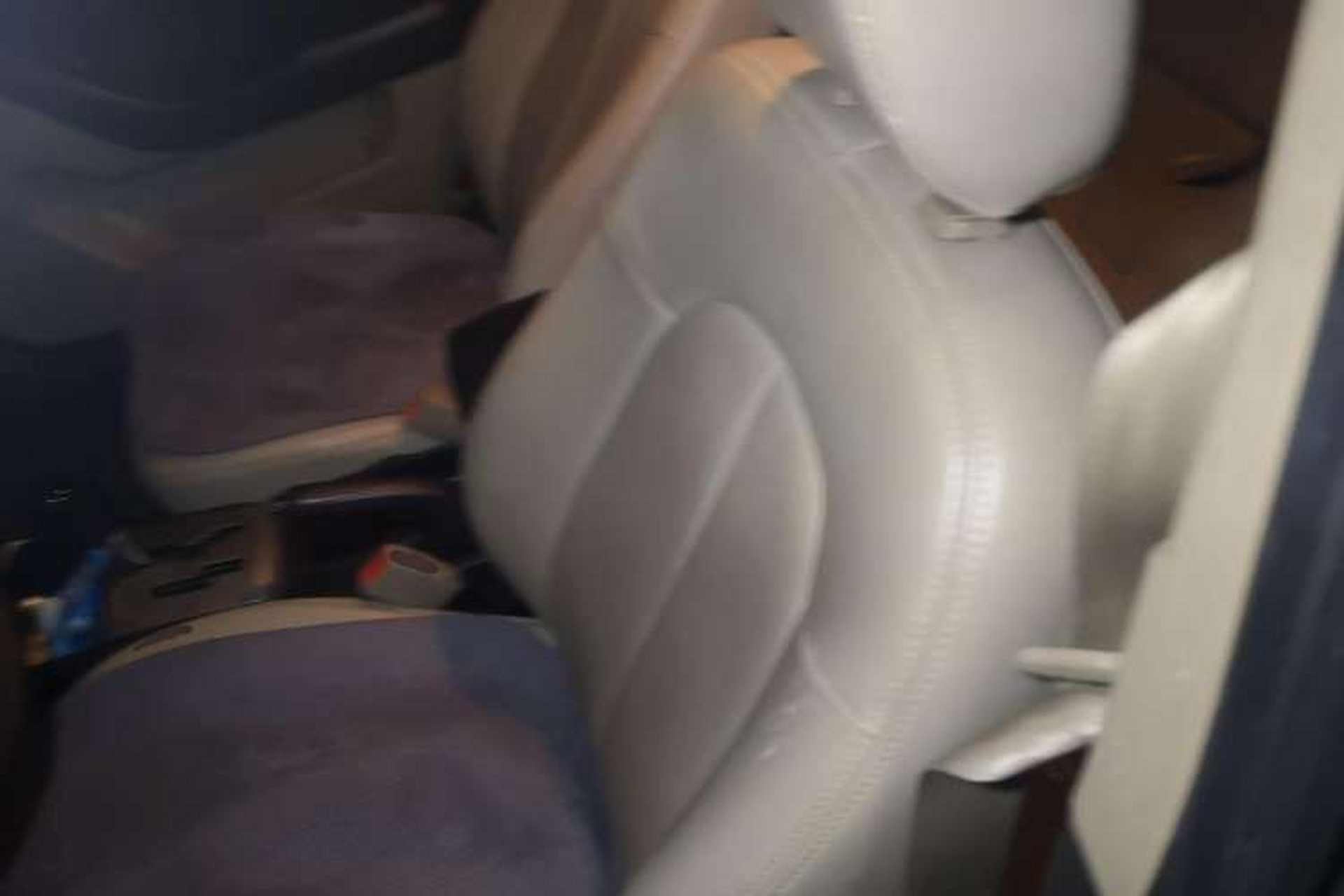 Used Hyundai Celesta 2011 1.6L Automatic Comfort Edition Left Front Seat