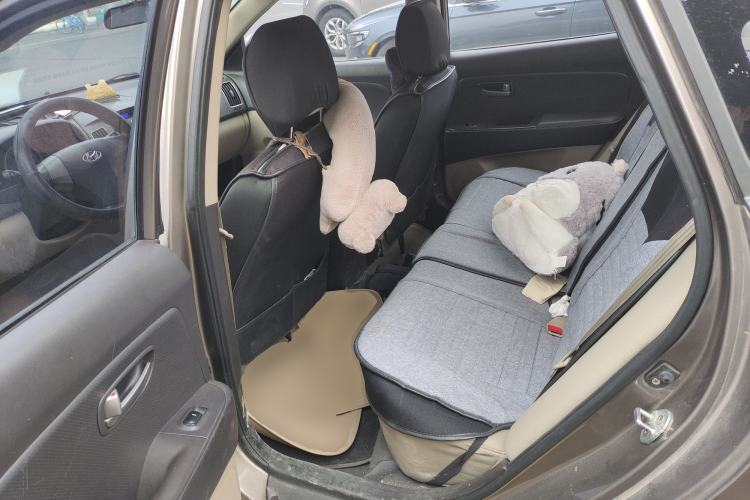 Used Hyundai Celesta 2011 1.6L Automatic Comfort Edition Left Rear Seat