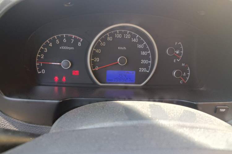 Used Hyundai Celesta 2011 1.6L Manual Luxury Model Odometer Close Up