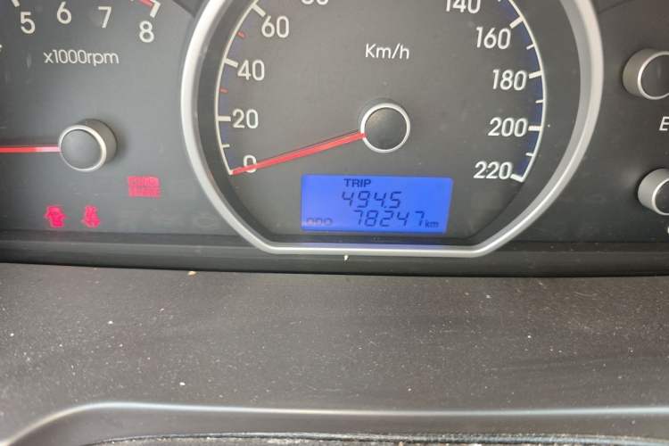 Used Hyundai Celesta 2011 1.6L Manual Luxury Model Odometer Close Up