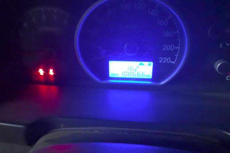 Used Hyundai Celesta 2011 1.6L Manual Luxury Model Odometer Close Up