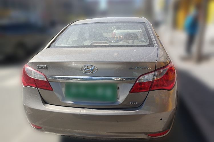 Used Hyundai Celesta 2011 1.6L Manual Luxury Model Rear